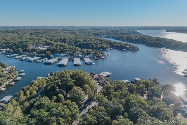 $715,000 | 201 Waterford Circle, Unit 201, Eldon, MO 65026