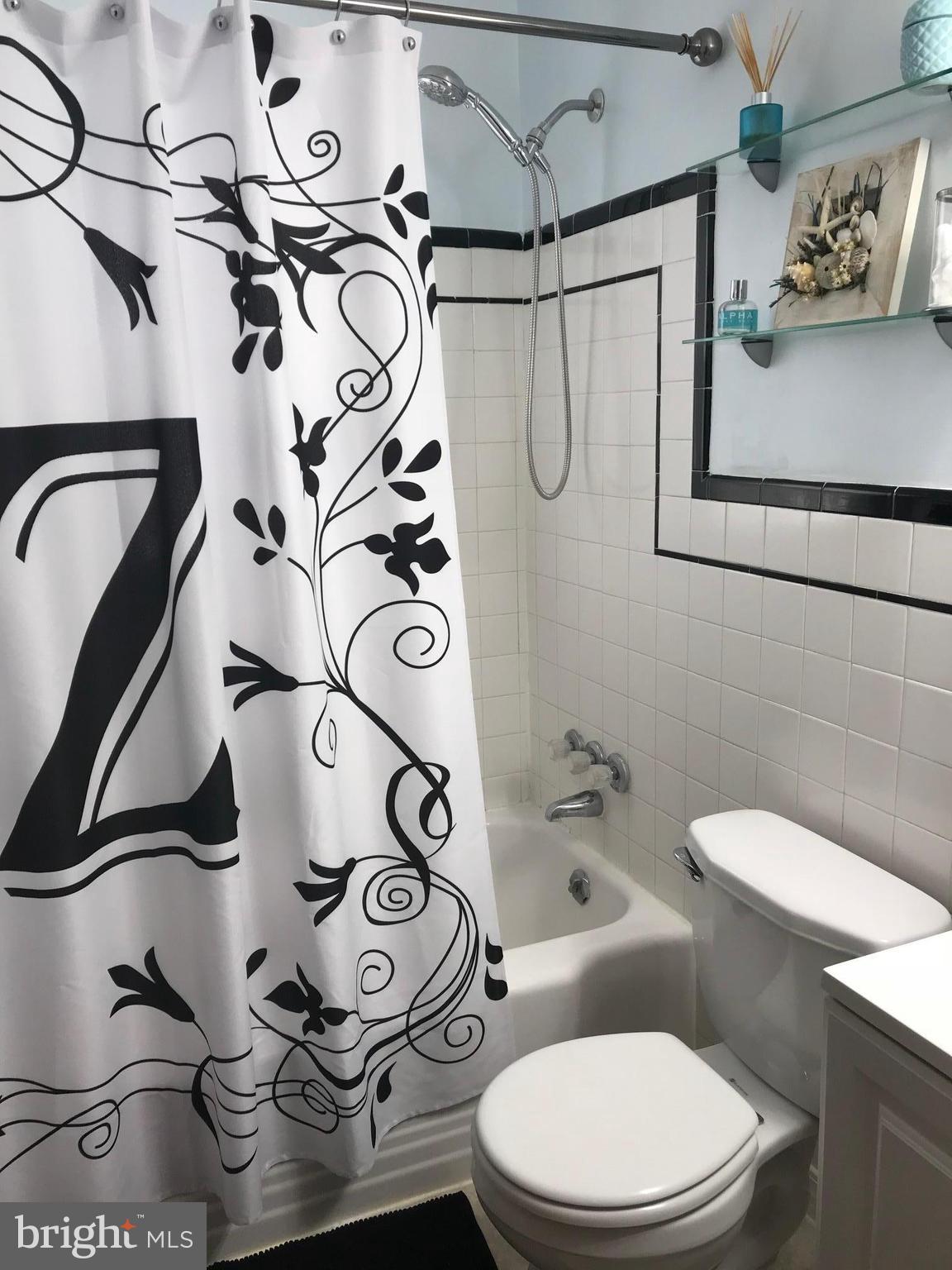 525 Newfield Road Glen Burnie, MD 21061 - Photo 14 of 20 Bath