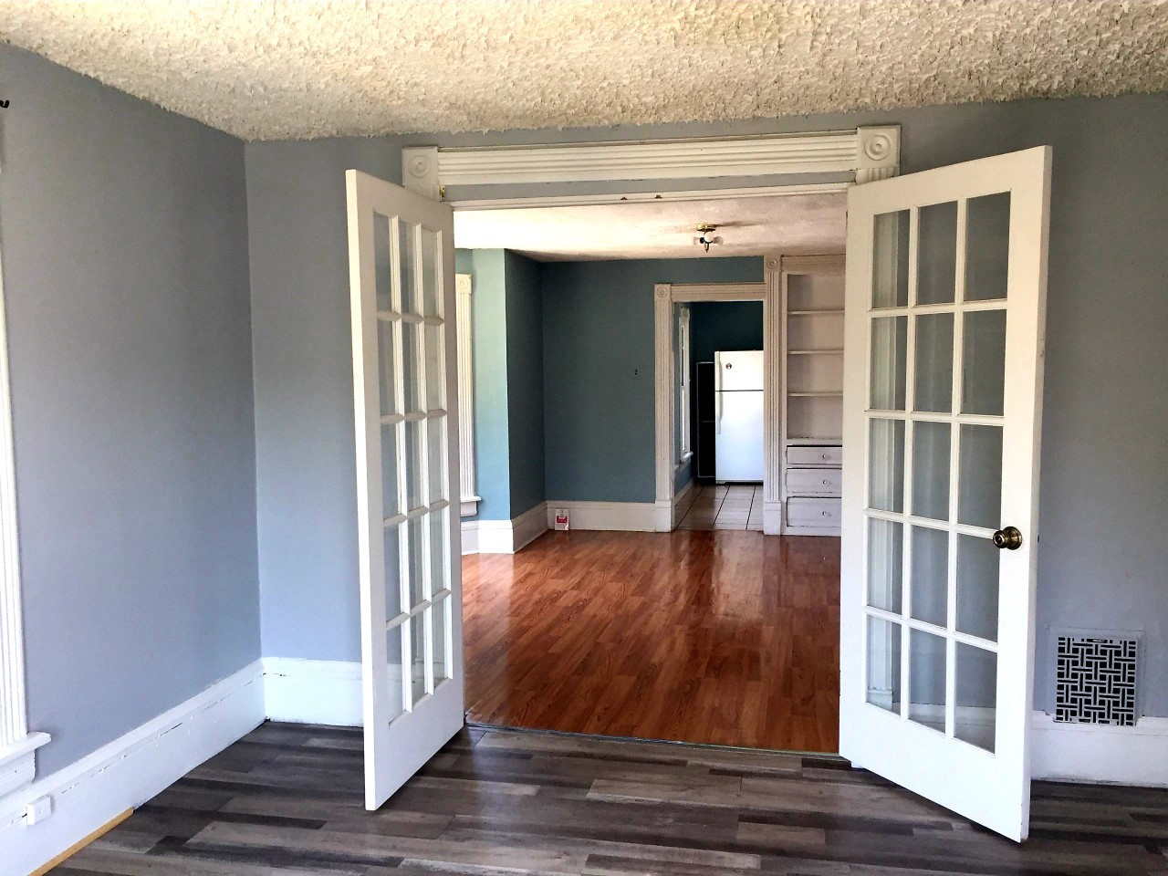 726 Spring Street Aurora, IL 60505 - Photo 2 of 9