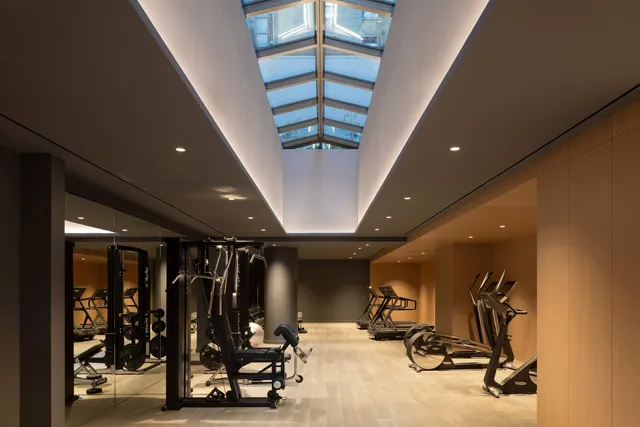 $2,310,000 | 135 East 47th Street, Unit 24B | Midtown East