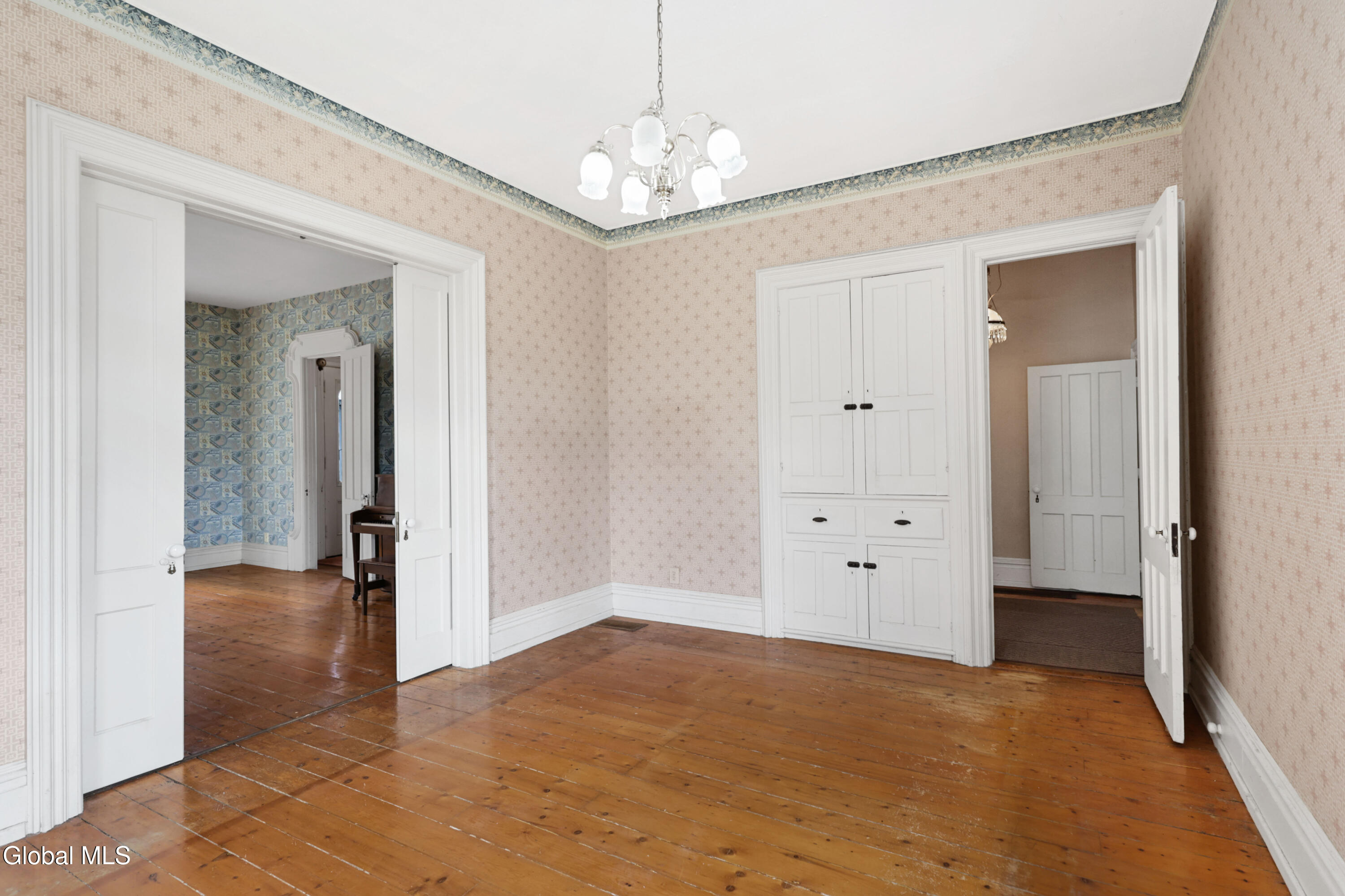 4268 Frederick Road Guilderland, NY 12009 - Photo 13 of 94 1 (42)