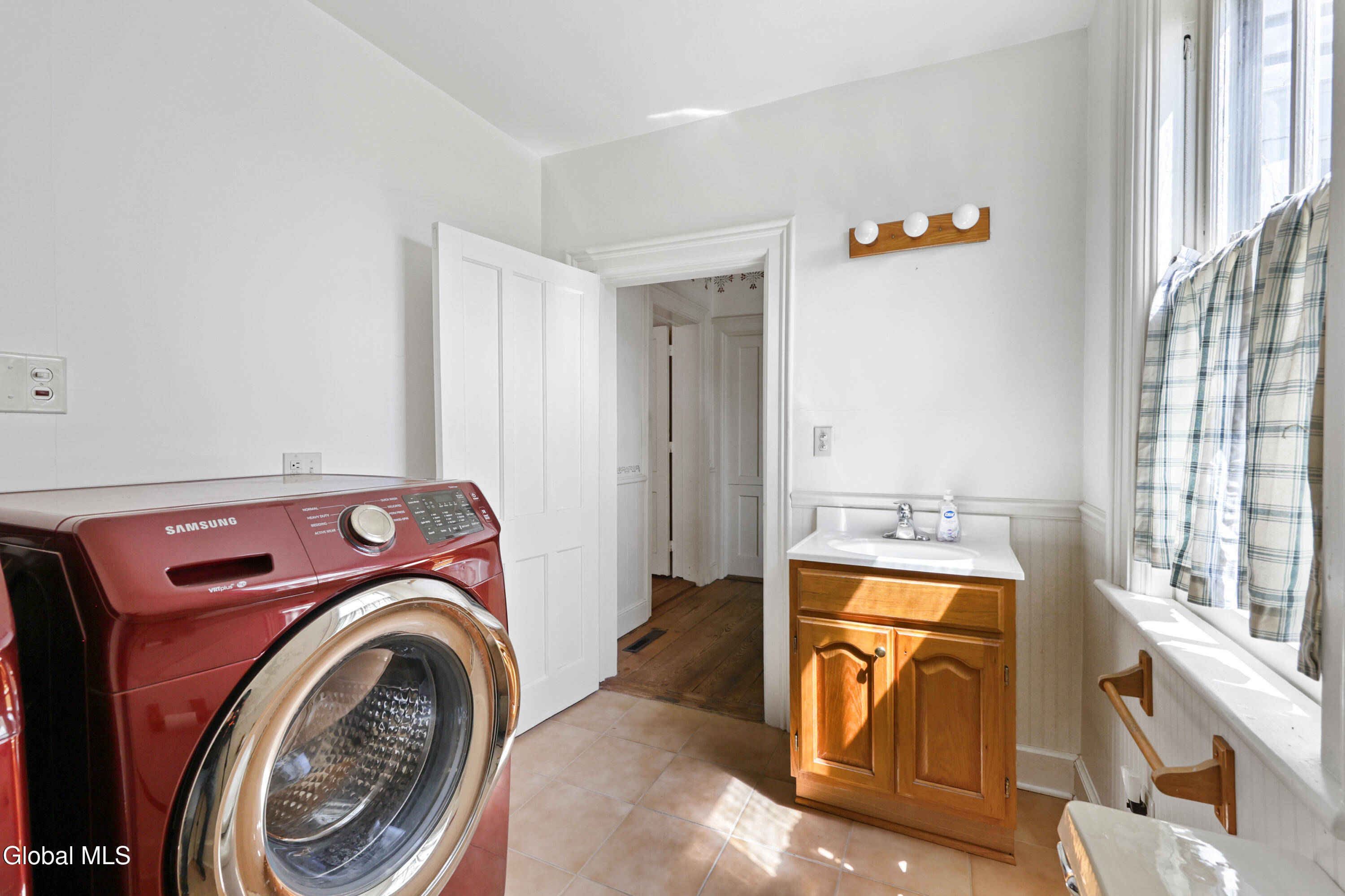 4268 Frederick Road Guilderland, NY 12009 - Photo 32 of 94 1 (74)