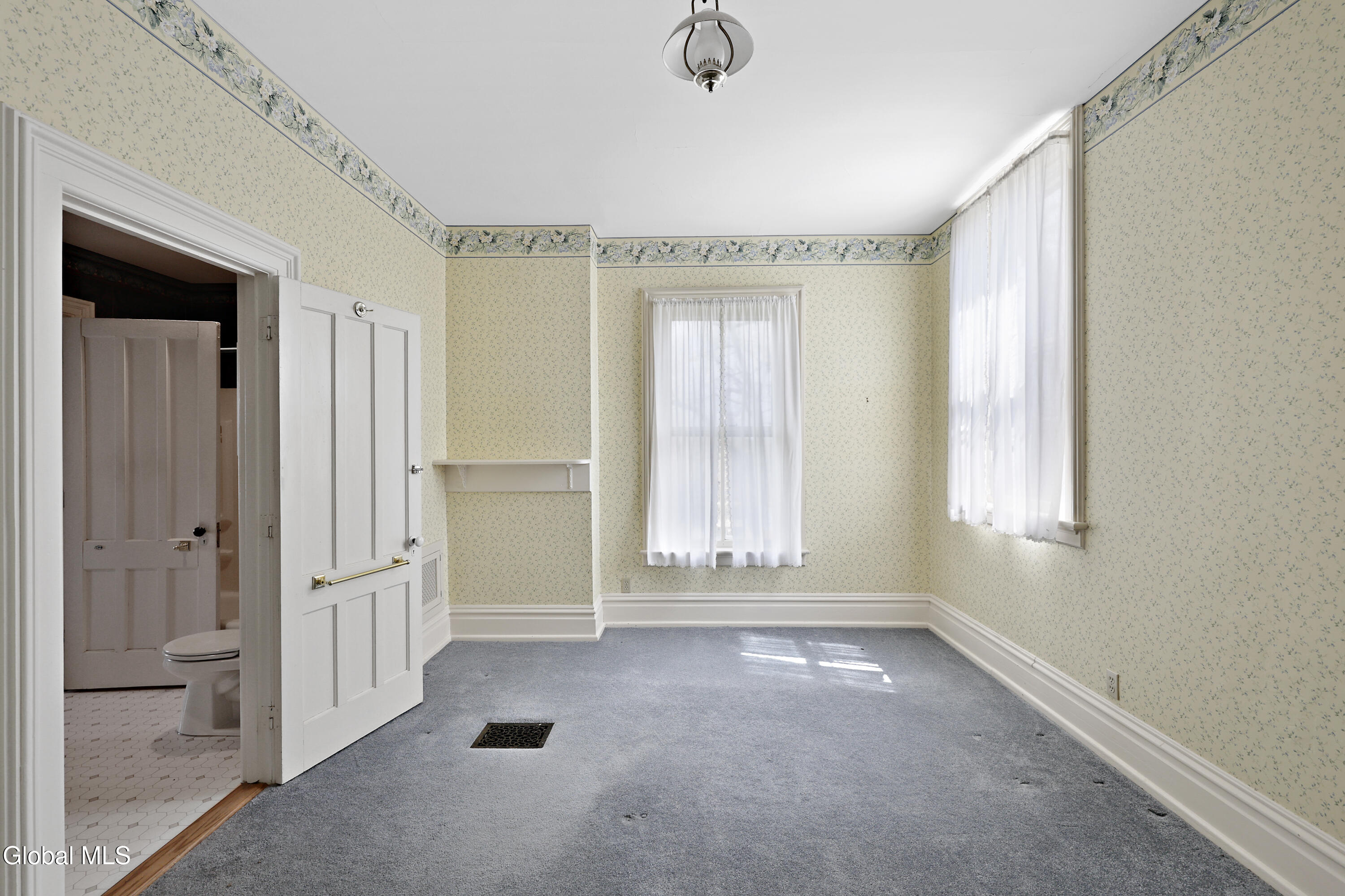 4268 Frederick Road Guilderland, NY 12009 - Photo 43 of 94 1 (58)