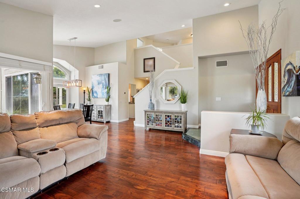 14207 Clemson Street Moorpark, CA 93021 - Photo 14 of 55