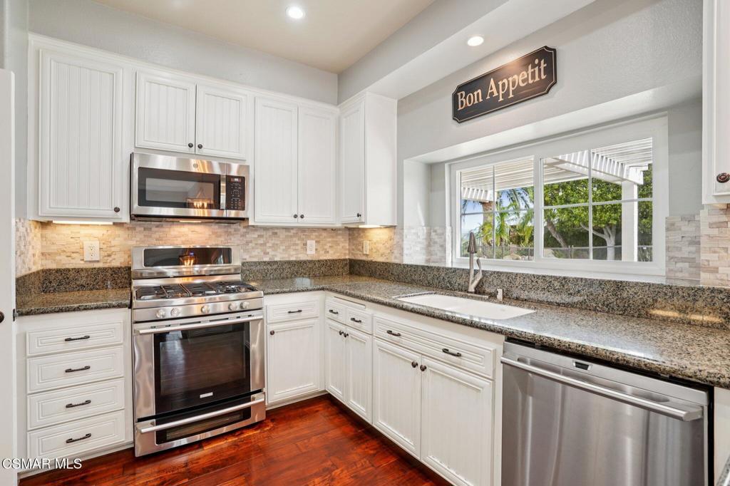 14207 Clemson Street Moorpark, CA 93021 - Photo 24 of 55