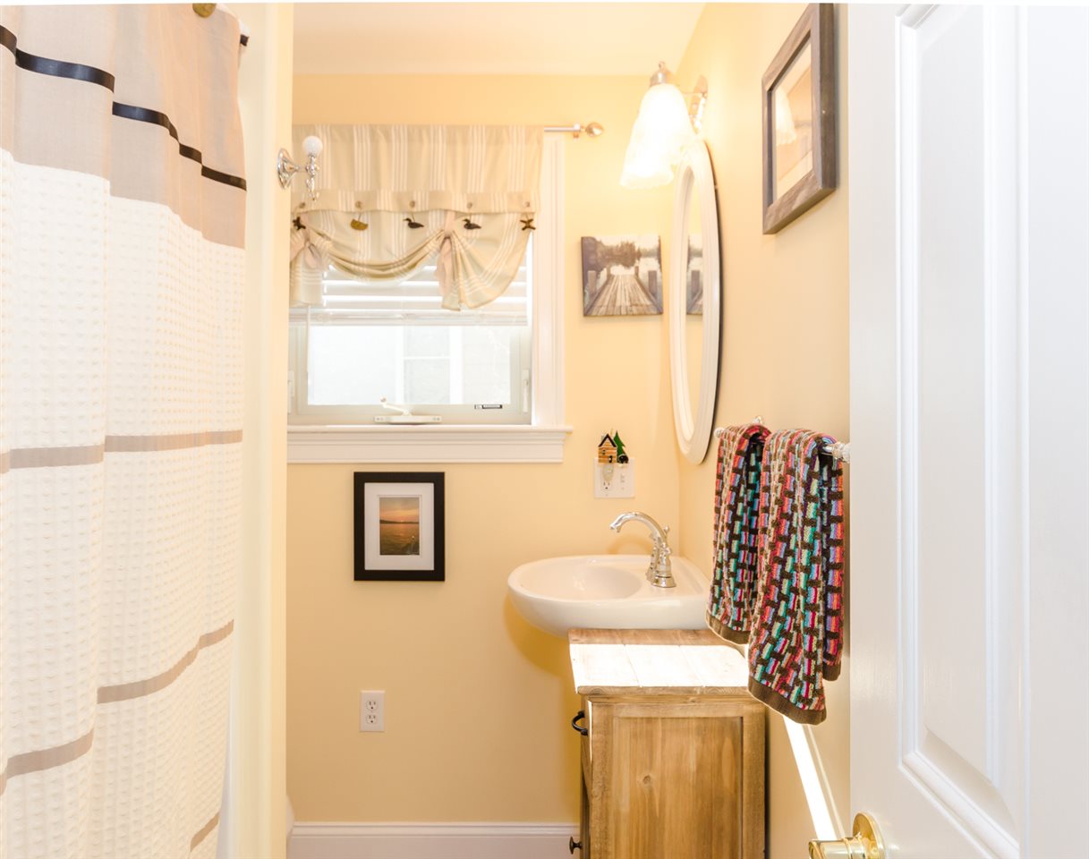 277 Dockham Shore Road, Unit 5 Gilford, NH 03249 - Photo 12 of 38