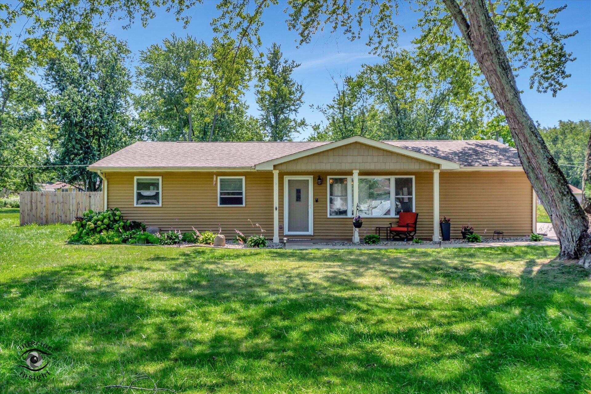 2302 Thomas Road Valparaiso, IN 46383 - Photo 1 of 27 1920x1280