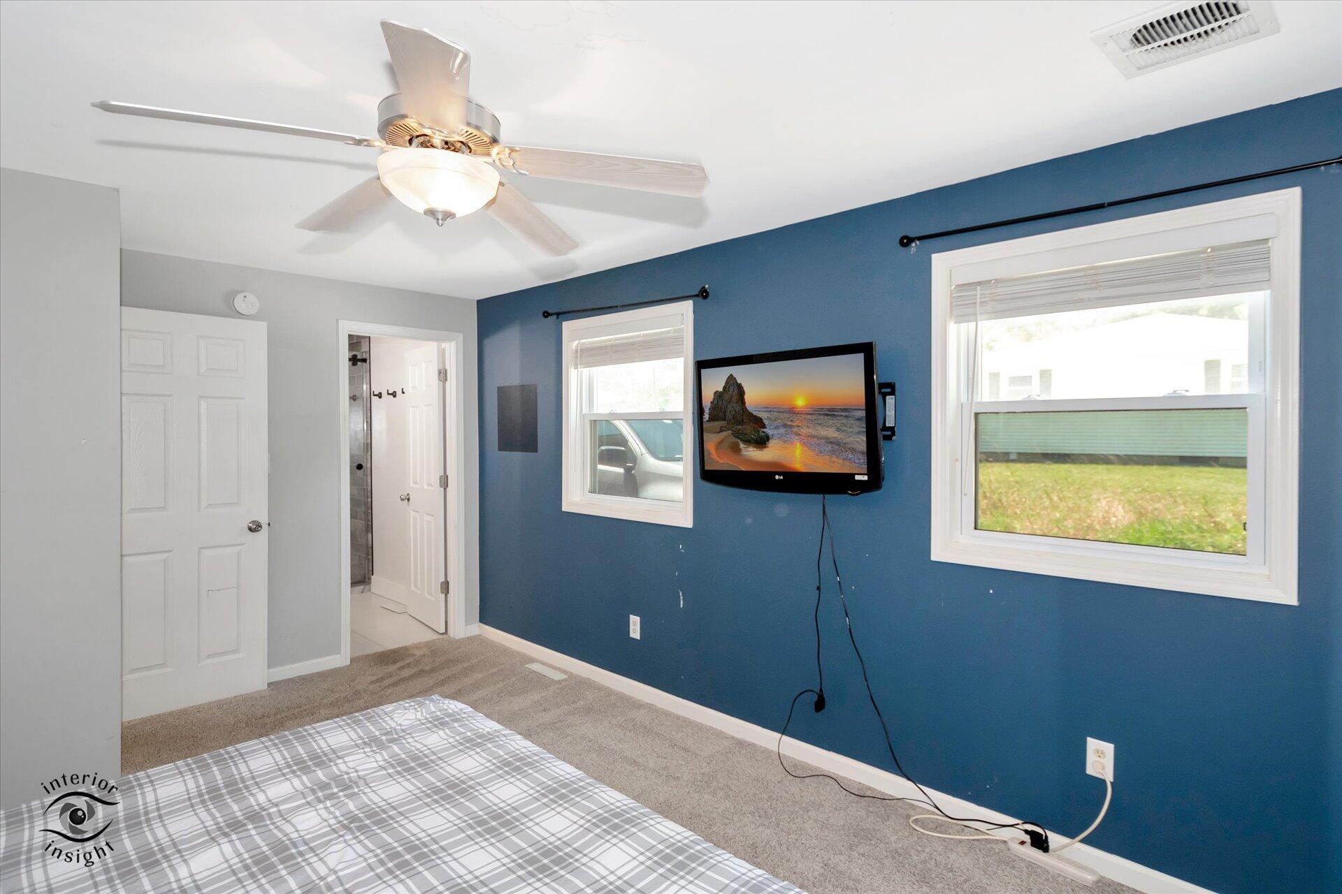 2302 Thomas Road Valparaiso, IN 46383 - Photo 14 of 27 1920x1280