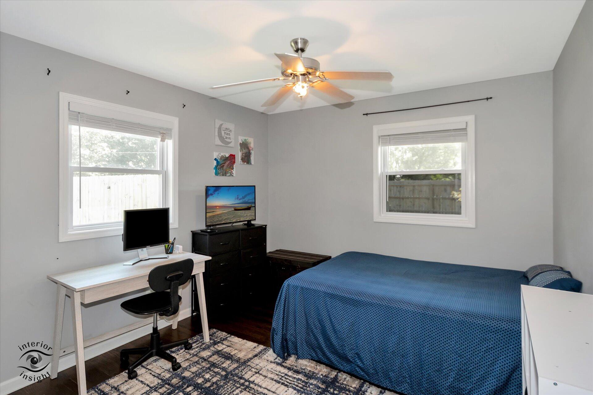 2302 Thomas Road Valparaiso, IN 46383 - Photo 18 of 27 1920x1280