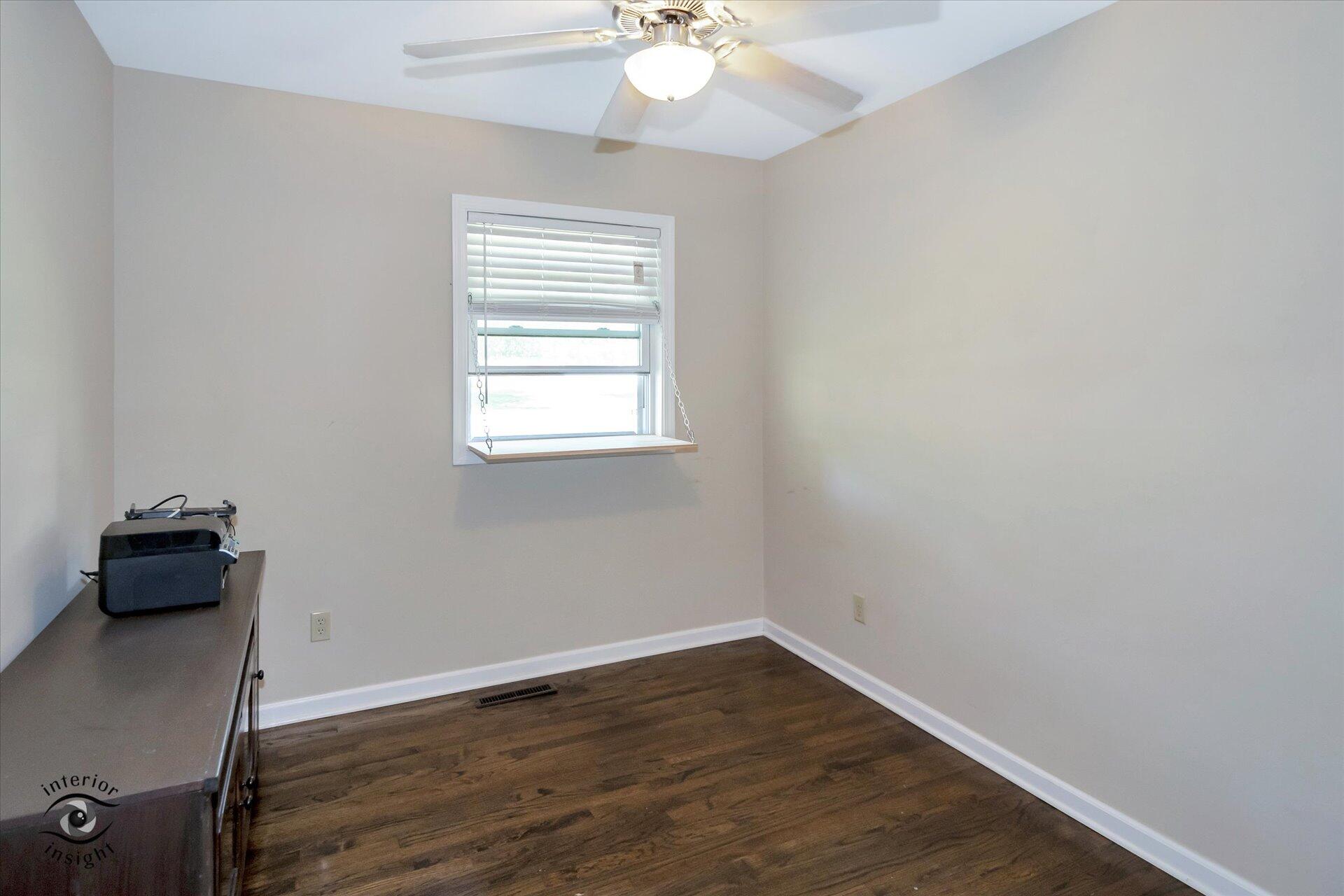 2302 Thomas Road Valparaiso, IN 46383 - Photo 19 of 27 1920x1280