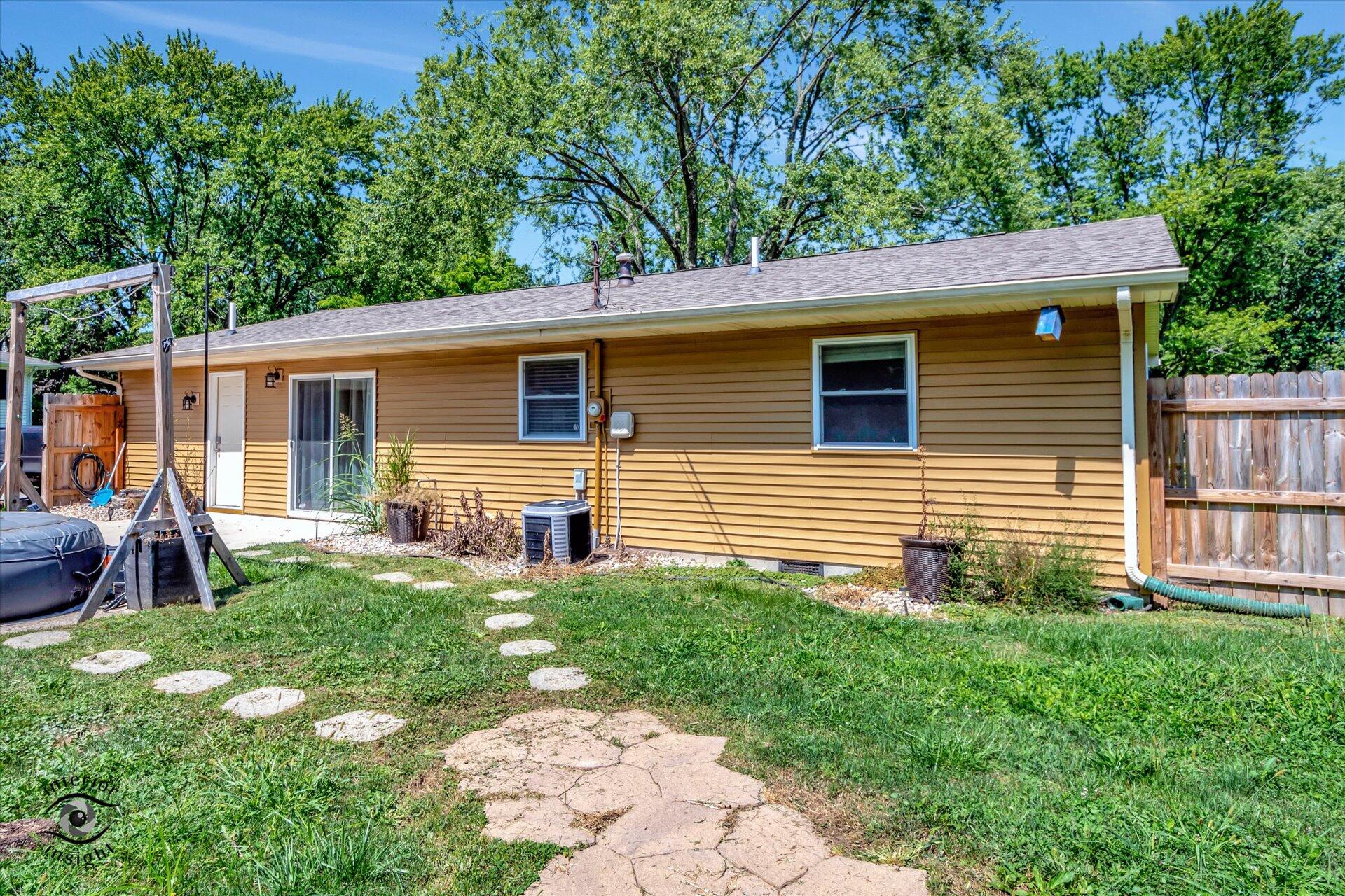 2302 Thomas Road Valparaiso, IN 46383 - Photo 27 of 27 1920x1280