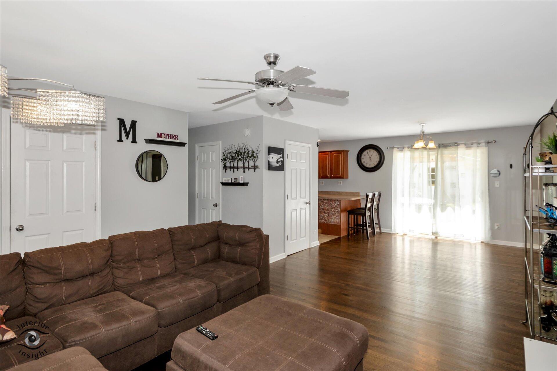 2302 Thomas Road Valparaiso, IN 46383 - Photo 6 of 27 1920x1280