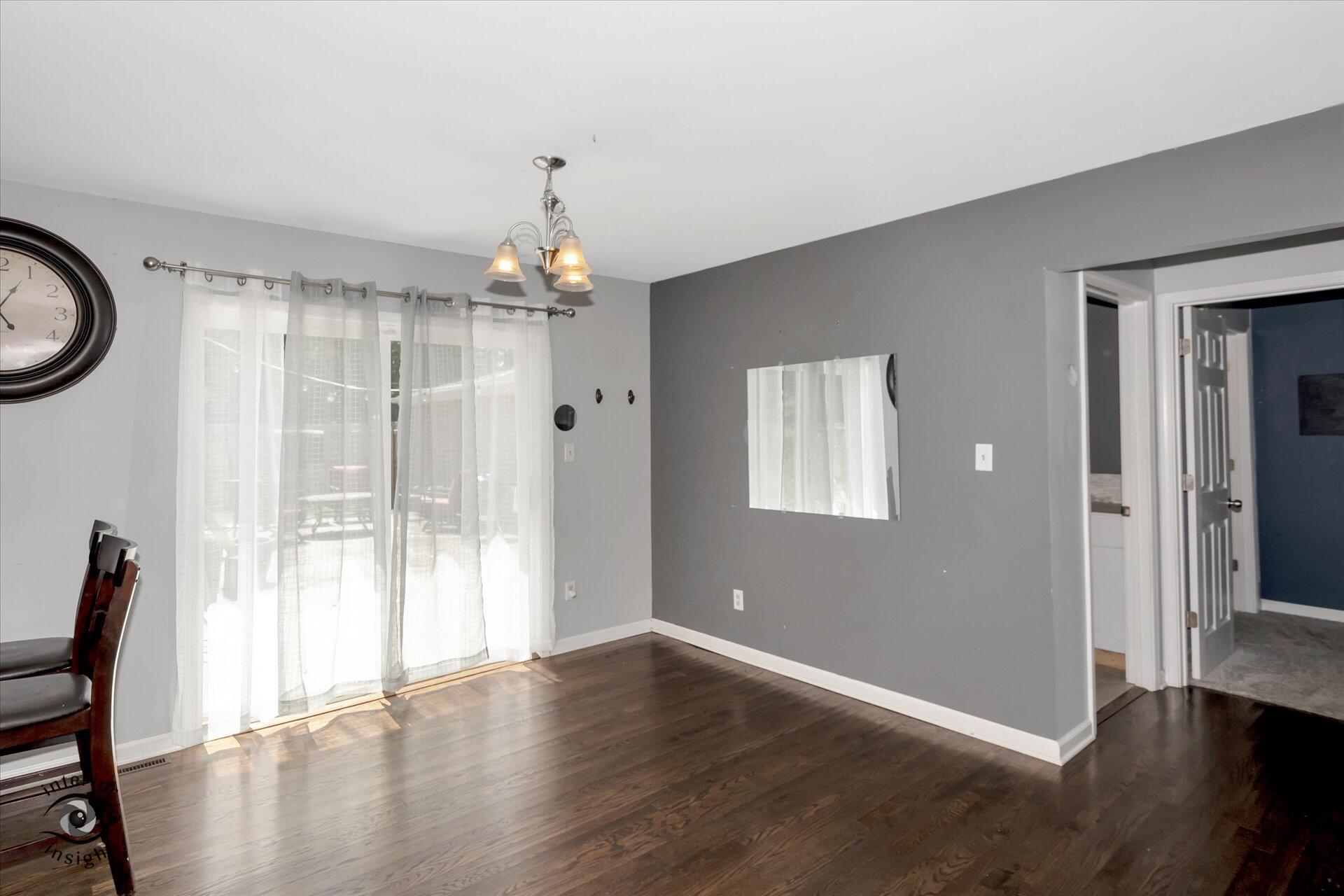 2302 Thomas Road Valparaiso, IN 46383 - Photo 9 of 27 1920x1280