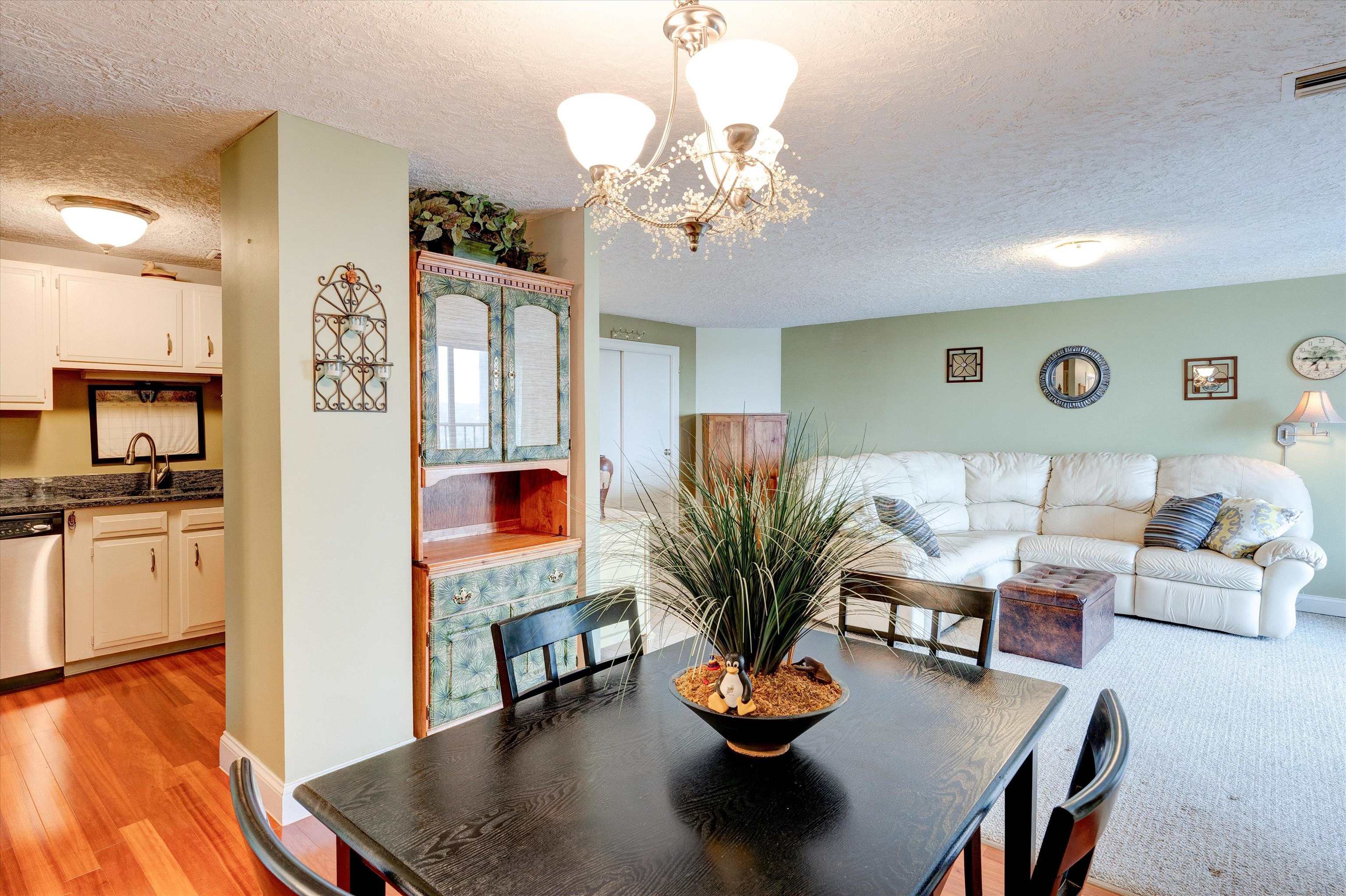 55 River Road, Unit 8E Manchester, NH 03104 - Photo 7 of 29