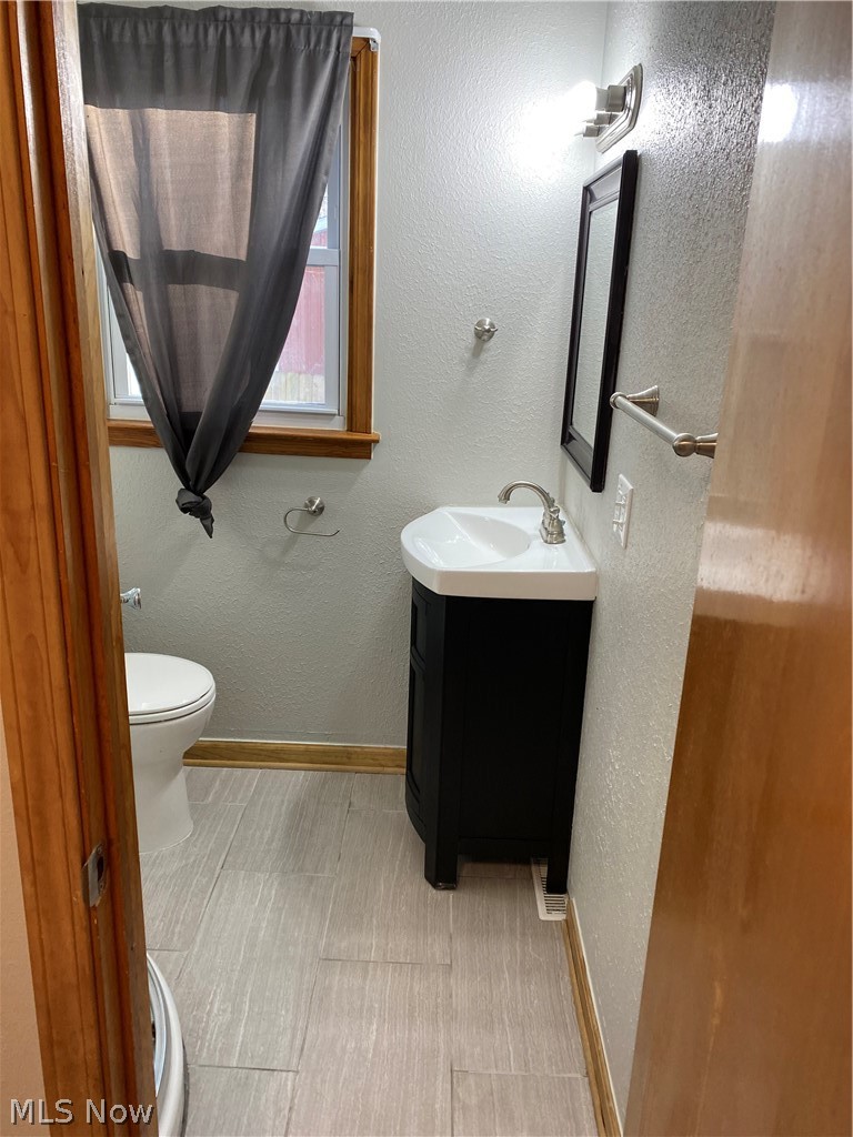 4197 Springdale Road Uniontown, OH 44685 - Photo 14 of 26 Gallery Image 14