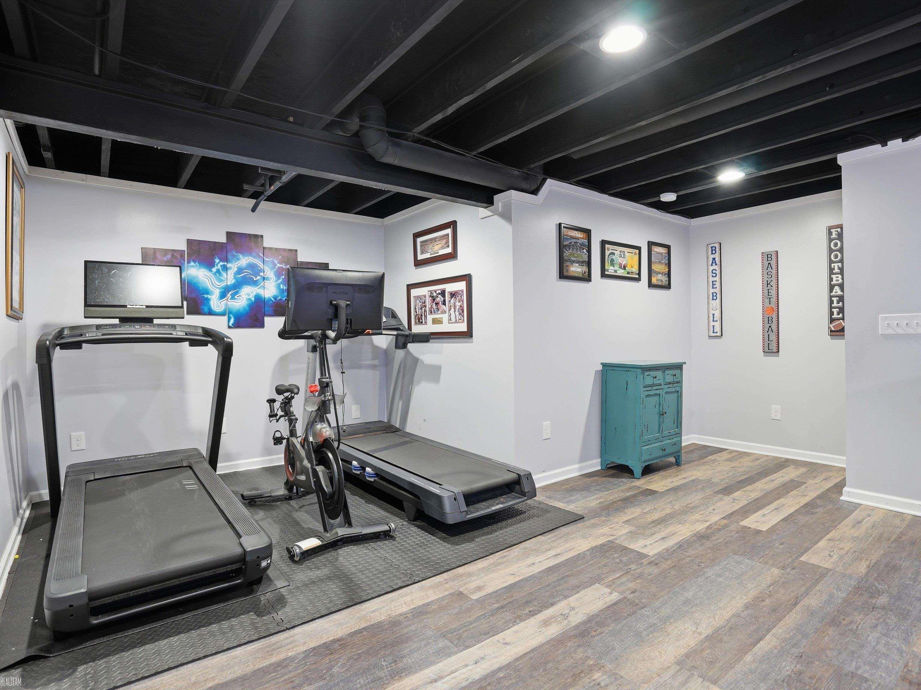 22326 Homestead Drive Macomb, MI 48044 - Photo 43 of 75