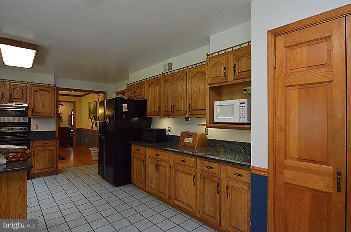 11811 Parallel Road Bowie, MD 20720 - Photo 11 of 12 Kitchen