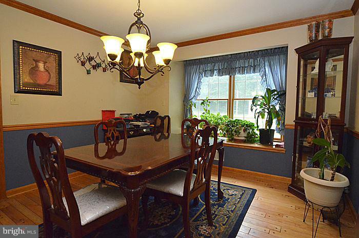 11811 Parallel Road Bowie, MD 20720 - Photo 7 of 12 Family Room