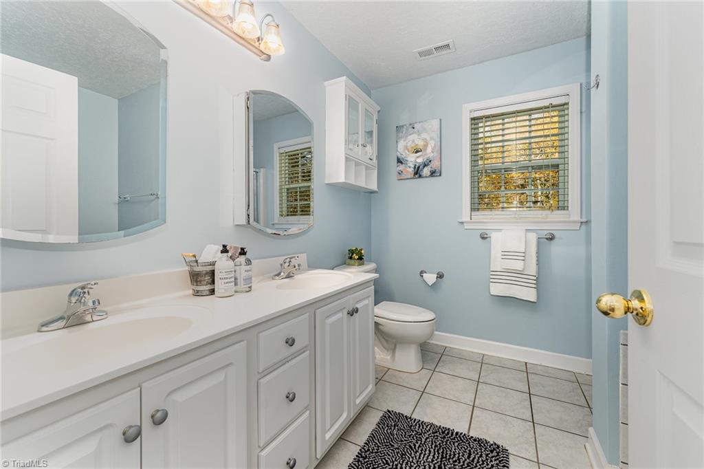 184 High Meadows Road Advance, NC 27006 - Photo 12 of 27 Primary Bathroom