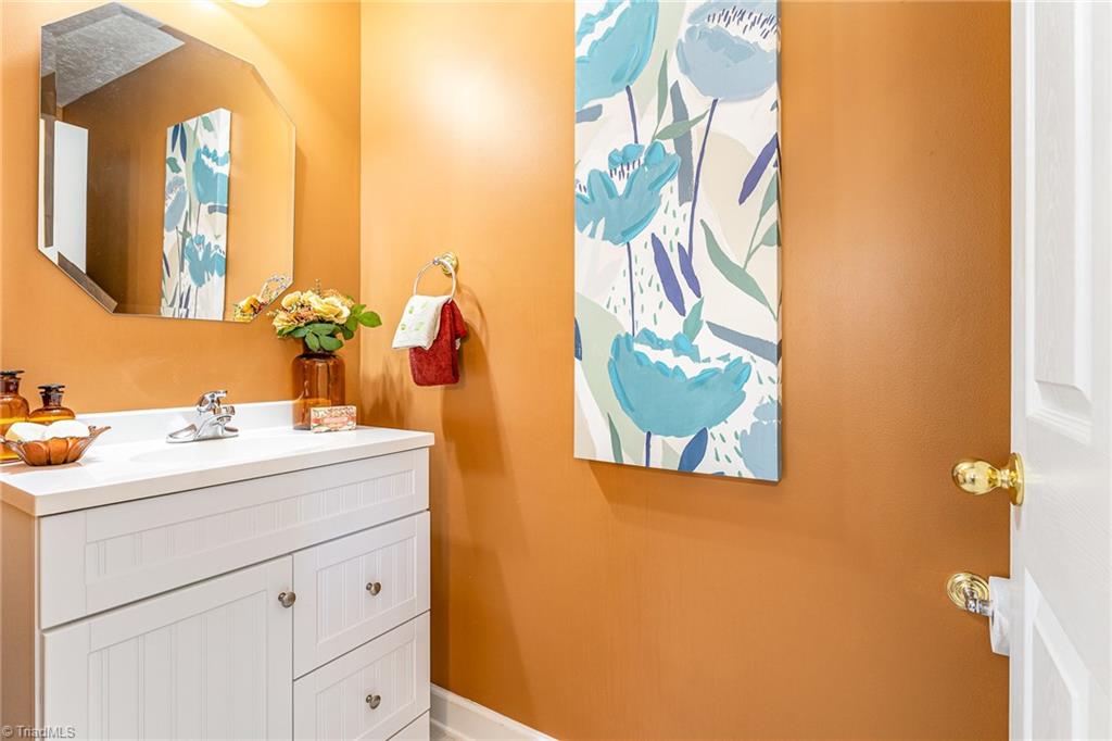 184 High Meadows Road Advance, NC 27006 - Photo 7 of 27 Gallery Image 7