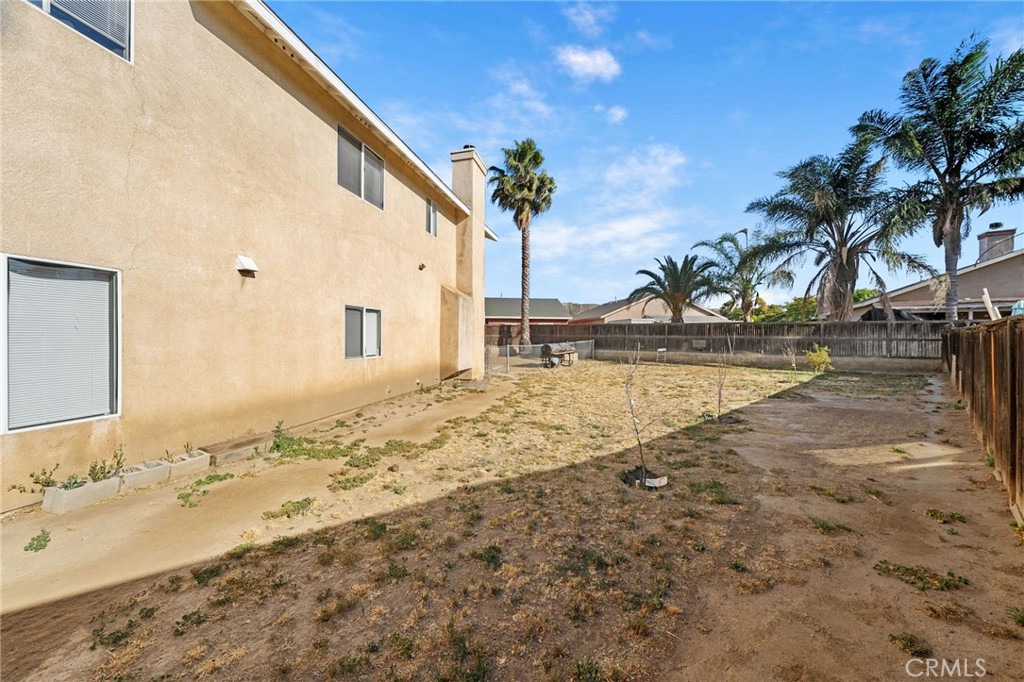 1494 Rabbit Peak Way Hemet, CA 92545 - Photo 37 of 45