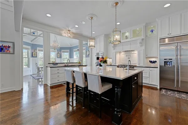 $1,750,000 | 17095 Demi Drive, Loch Lloyd, MO 64012