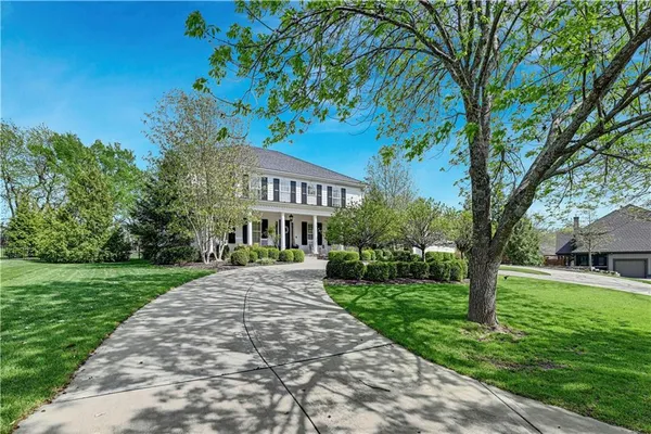 $1,750,000 | 17095 Demi Drive, Loch Lloyd, MO 64012