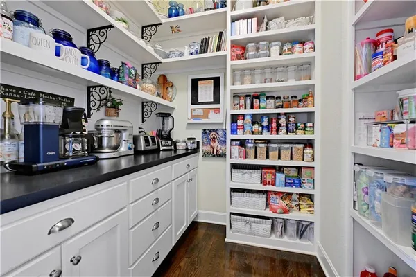 $1,750,000 | 17095 Demi Drive, Loch Lloyd, MO 64012