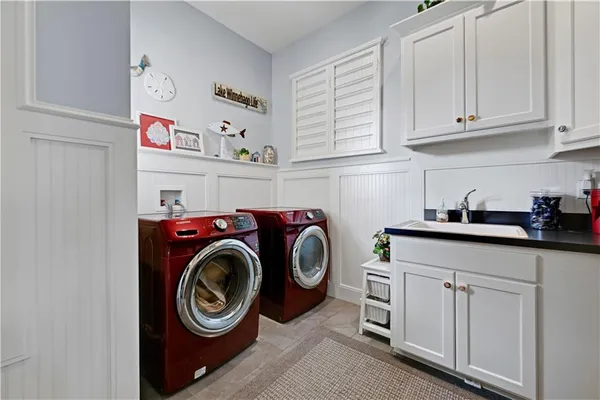 $1,750,000 | 17095 Demi Drive, Loch Lloyd, MO 64012