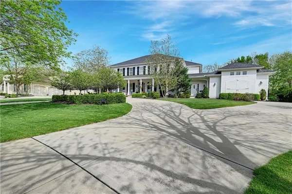 $1,750,000 | 17095 Demi Drive, Loch Lloyd, MO 64012
