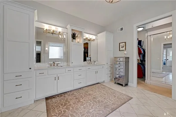 $1,750,000 | 17095 Demi Drive, Loch Lloyd, MO 64012