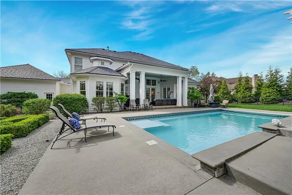 $1,750,000 | 17095 Demi Drive, Loch Lloyd, MO 64012