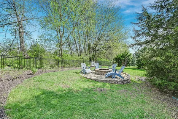 $1,750,000 | 17095 Demi Drive, Loch Lloyd, MO 64012
