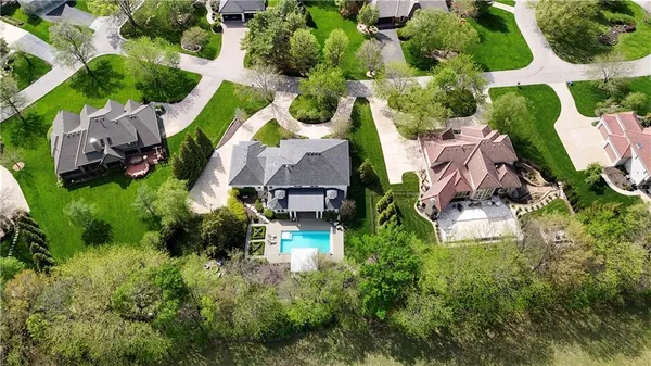 $1,750,000 | 17095 Demi Drive, Loch Lloyd, MO 64012