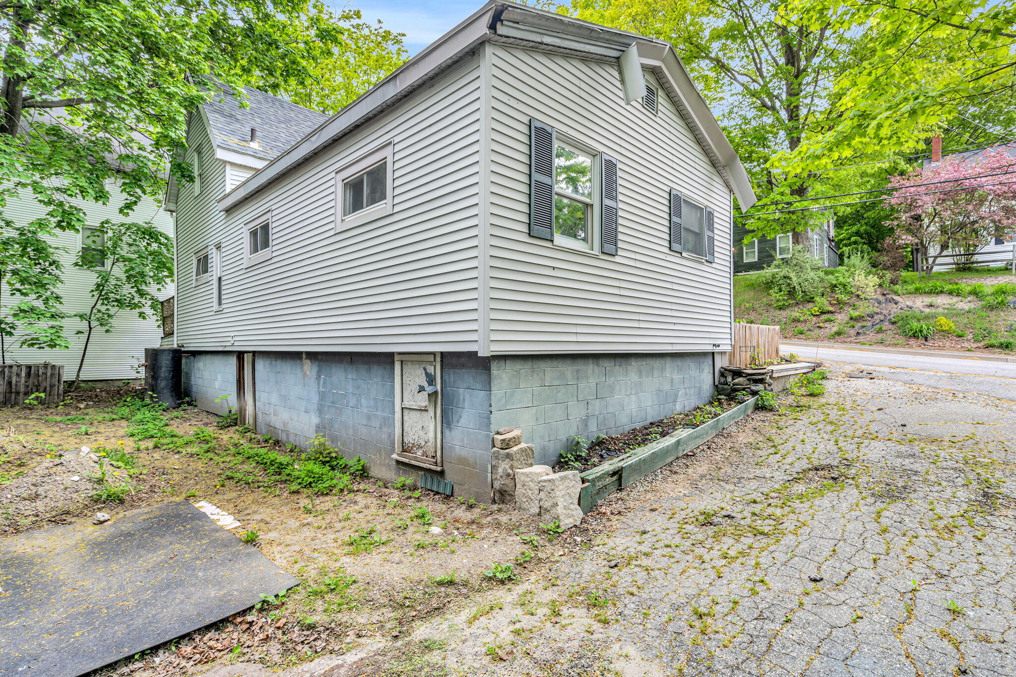 44 Spring Street Gardiner, ME 04345 - Photo 20 of 23 24-web-or-mls-DSC00621