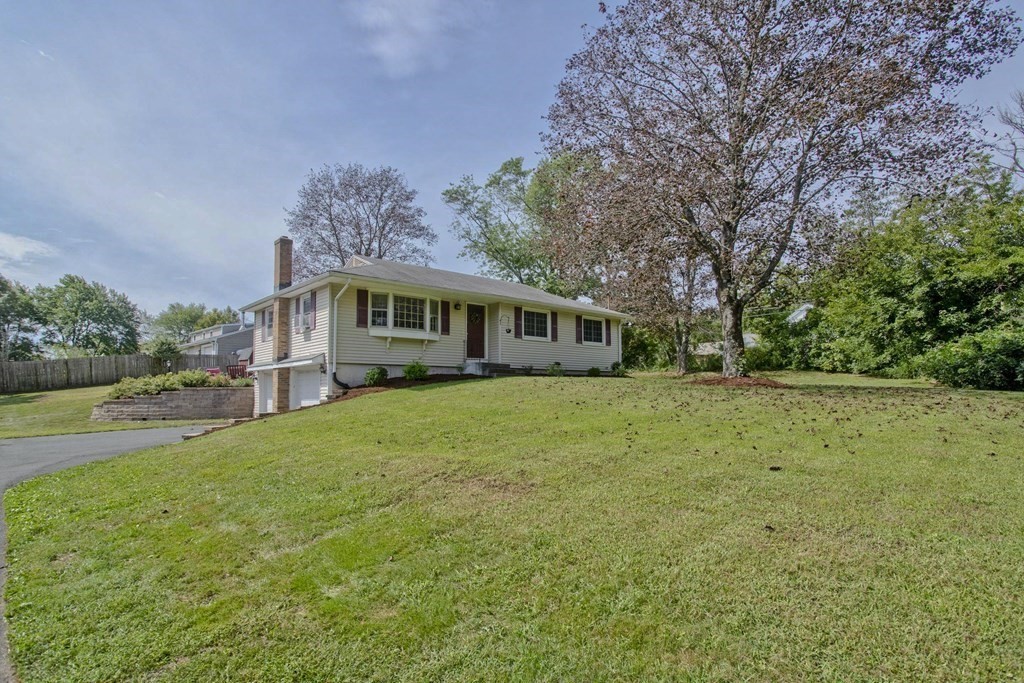 105 Vining Hill Road Southwick, MA 01077 - Photo 4 of 42 Gallery Image 4