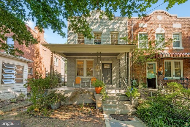$989,000 | 914 Irving Street Northeast, Washington, DC 20017