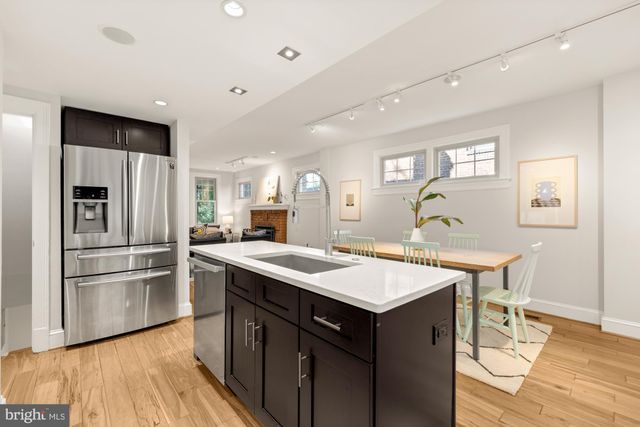 $989,000 | 914 Irving Street Northeast, Washington, DC 20017