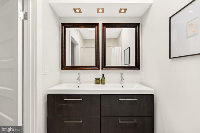 $989,000 | 914 Irving Street Northeast, Washington, DC 20017