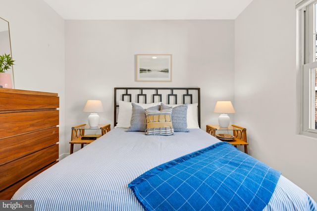 $989,000 | 914 Irving Street Northeast, Washington, DC 20017