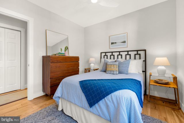 $989,000 | 914 Irving Street Northeast, Washington, DC 20017