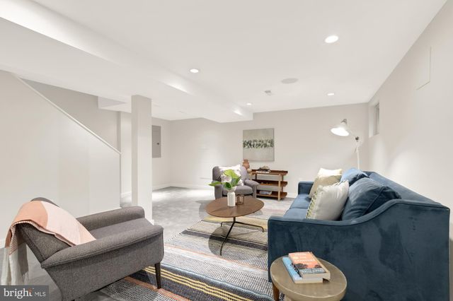 $989,000 | 914 Irving Street Northeast, Washington, DC 20017