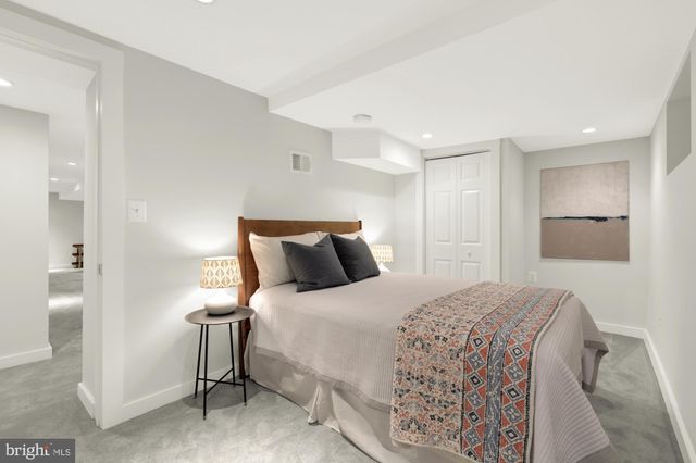 $989,000 | 914 Irving Street Northeast, Washington, DC 20017