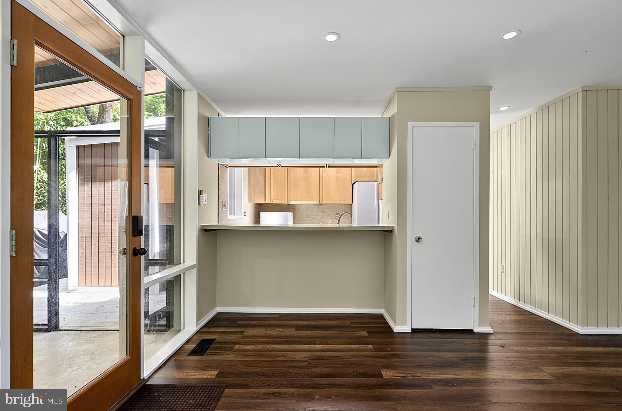 7710 Elba Road Alexandria, VA 22306 - Photo 11 of 50