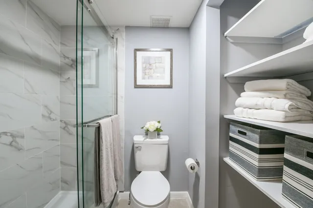 $195,000 | 7931 Ellinger Lane, Houston, TX 77040