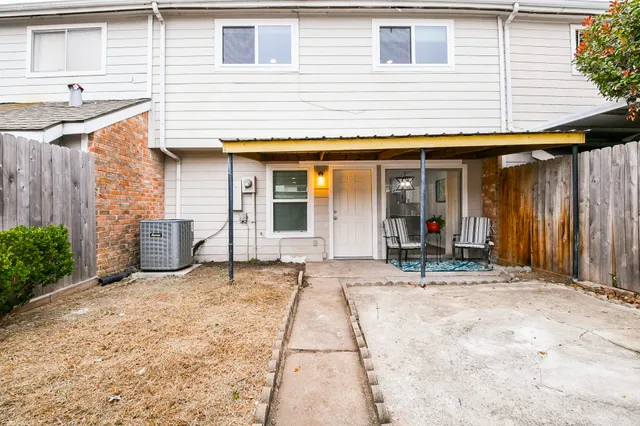 $195,000 | 7931 Ellinger Lane, Houston, TX 77040