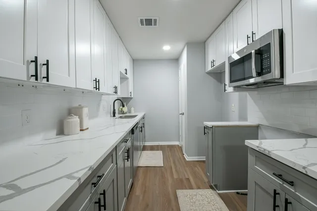 $195,000 | 7931 Ellinger Lane, Houston, TX 77040