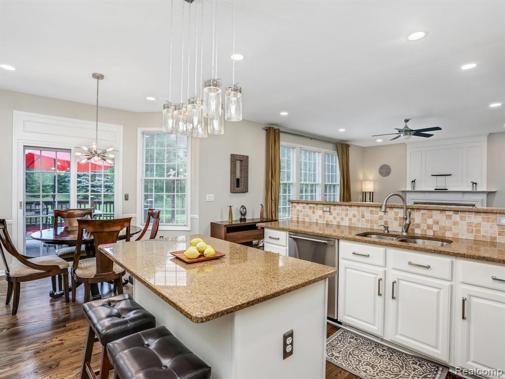 1861 Beaver Creek Drive Rochester, MI 48307 - Photo 10 of 46