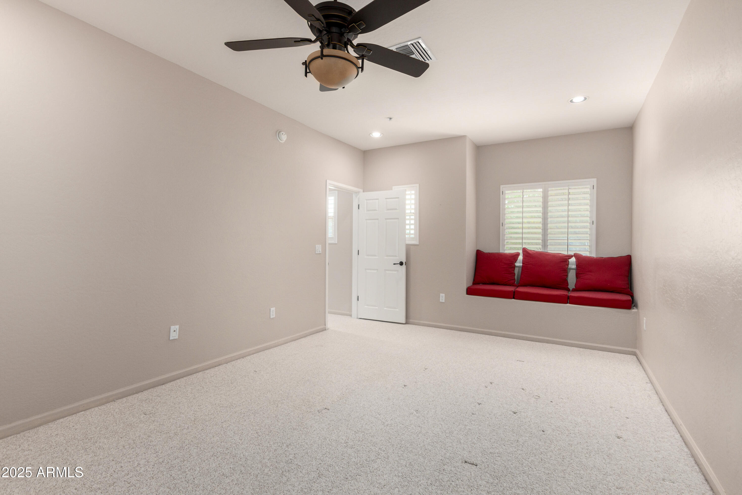 3935 East Rough Rider Road, Unit 1190 Phoenix, AZ 85050 - Photo 7 of 34 RR Primary 2