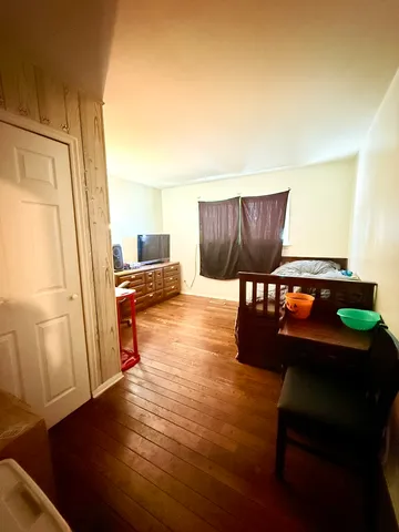 $260,000 | 1341 Beverly Lane, Streamwood, IL 60107